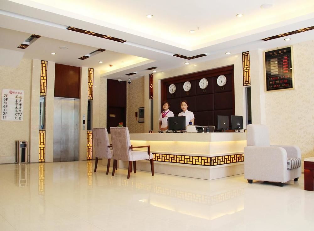 Chengdu Ronghome Hotel エクステリア 写真