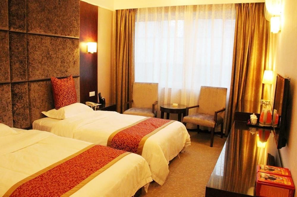 Chengdu Ronghome Hotel エクステリア 写真