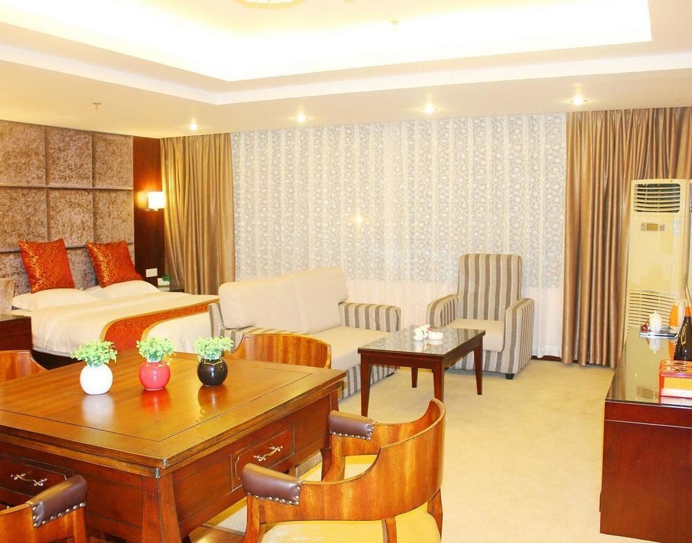 Chengdu Ronghome Hotel エクステリア 写真