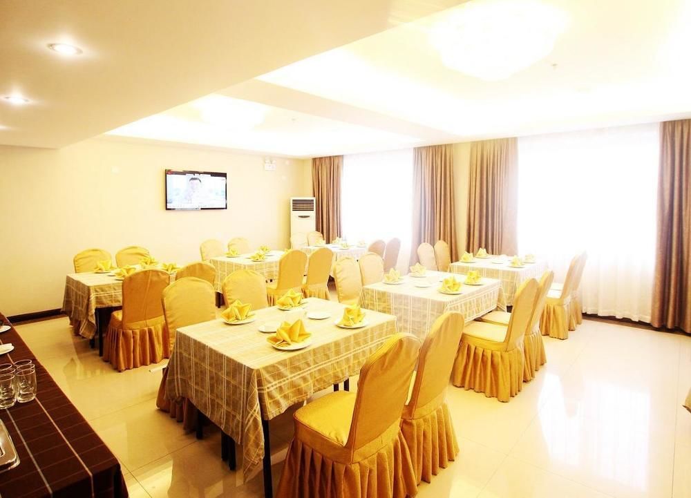 Chengdu Ronghome Hotel エクステリア 写真