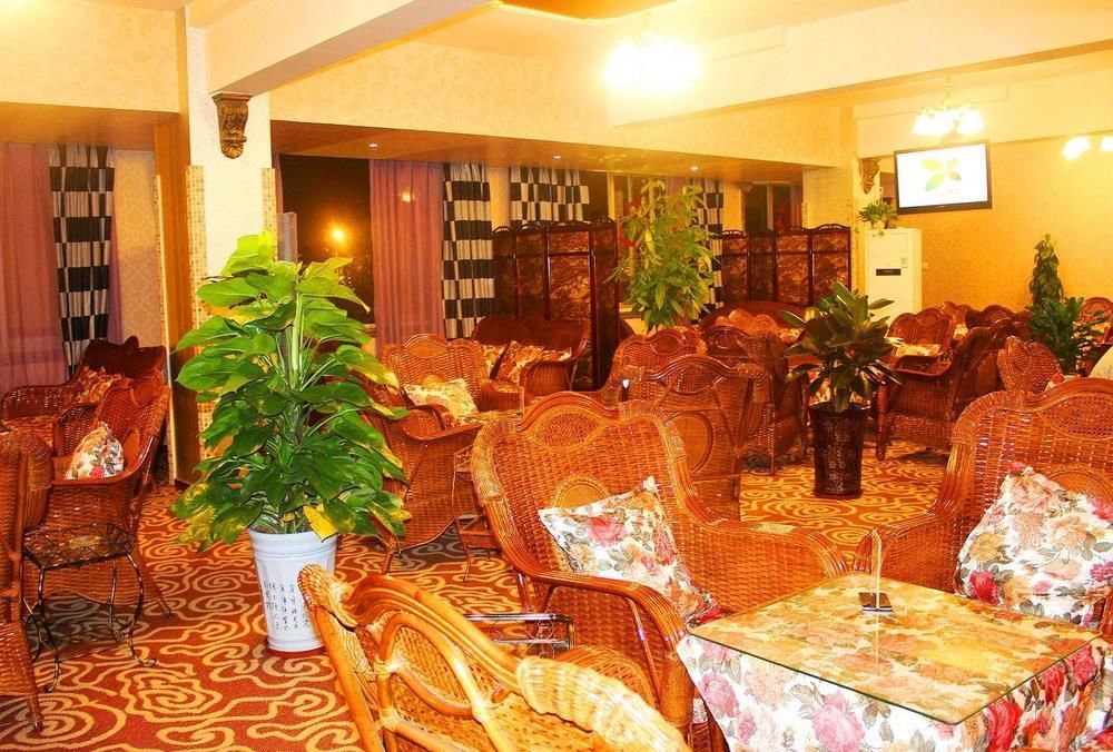 Chengdu Ronghome Hotel エクステリア 写真